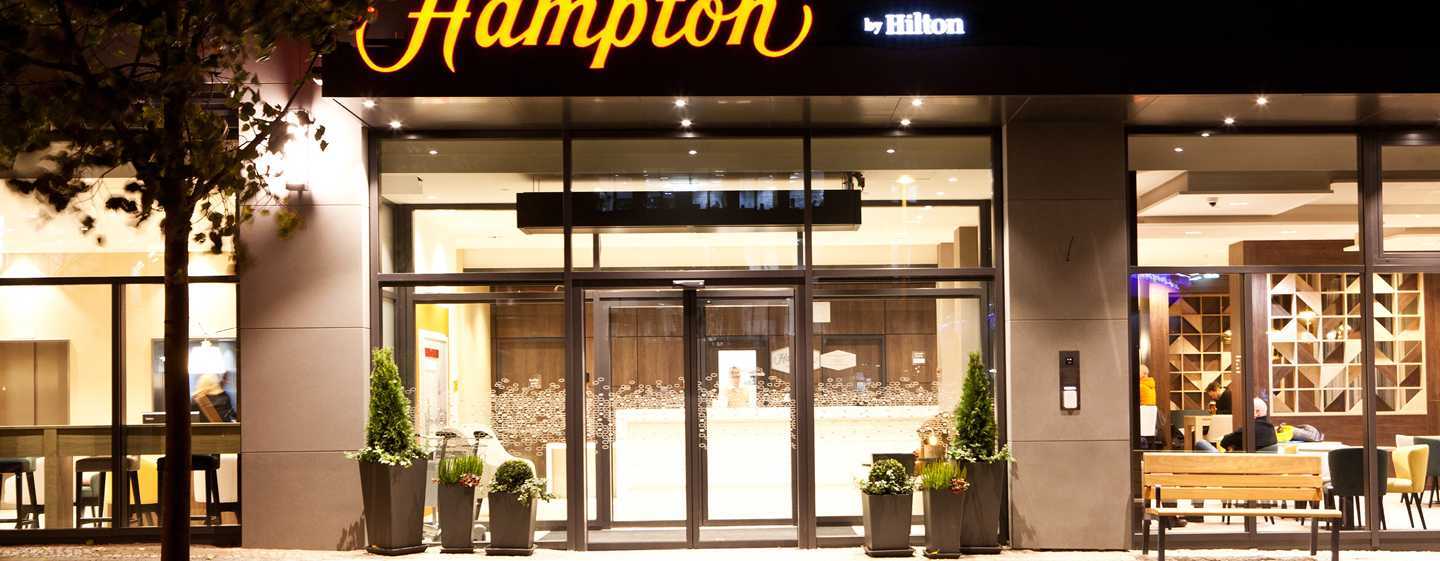 Hotel Hampton By Hilton East Side Gallery