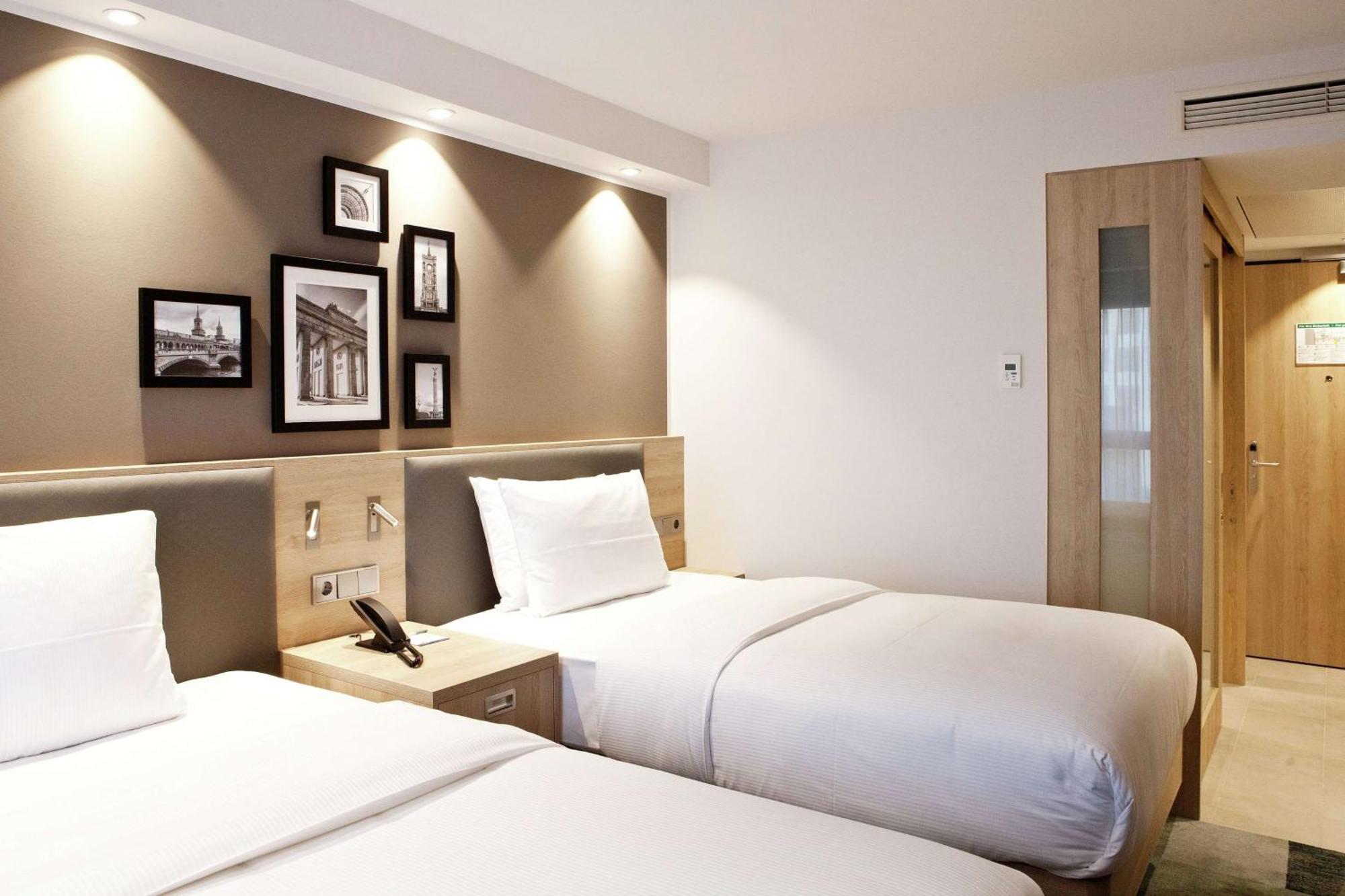 Hampton By Hilton East Side Gallery Hotel 3*